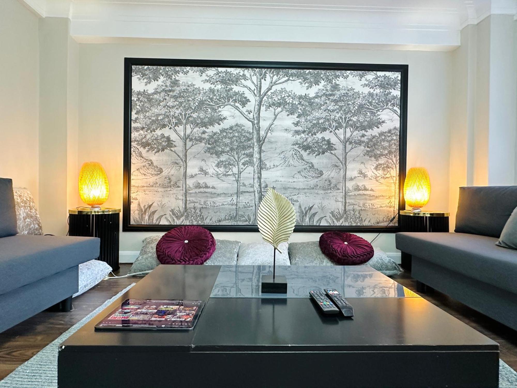 Hyde Park Comfortable Two Bedroom Apartment London Bagian luar foto
