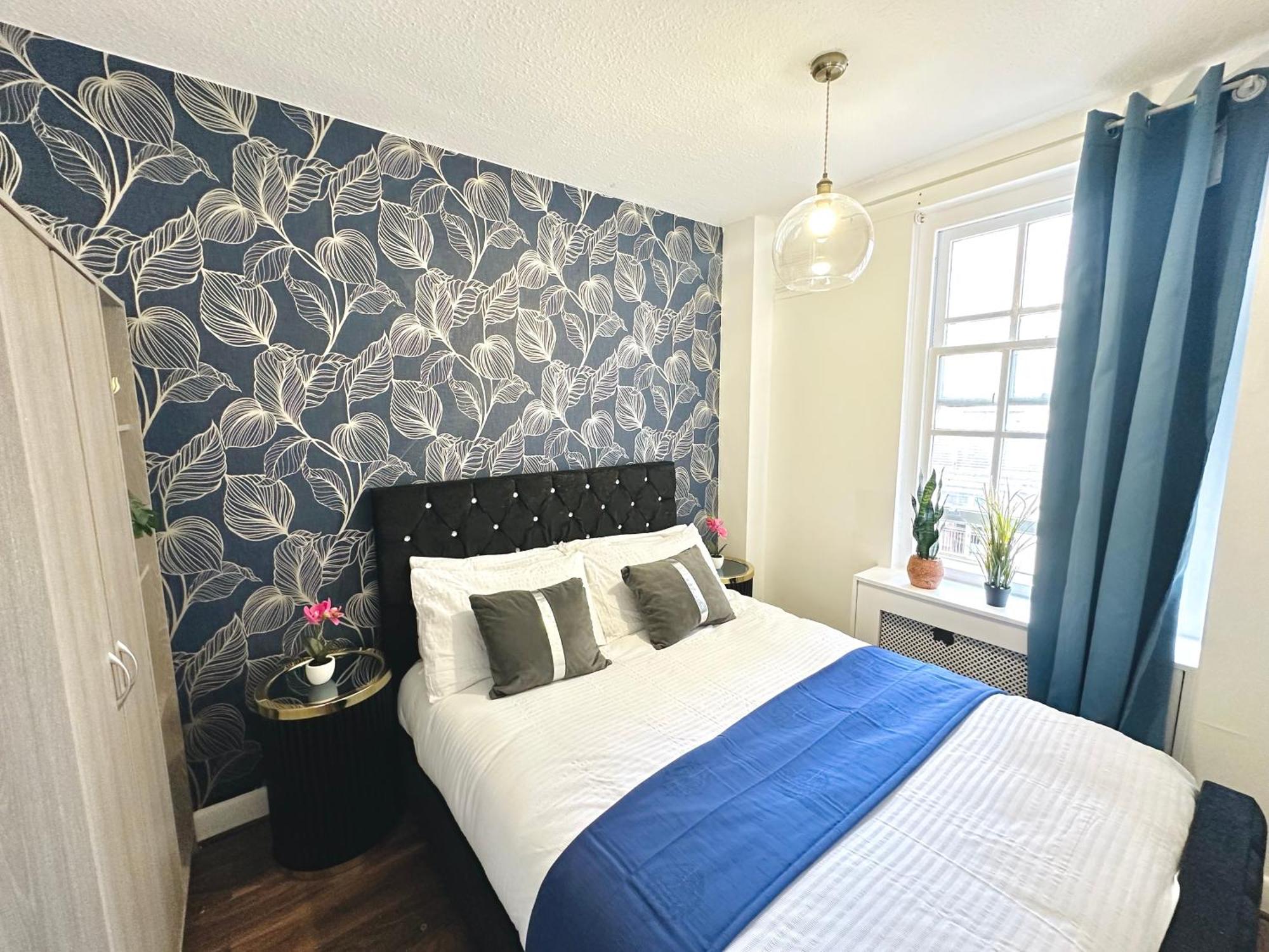Hyde Park Comfortable Two Bedroom Apartment London Bagian luar foto